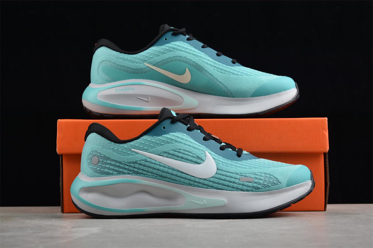 Nike Journey Run "Green Frost" фото № 9