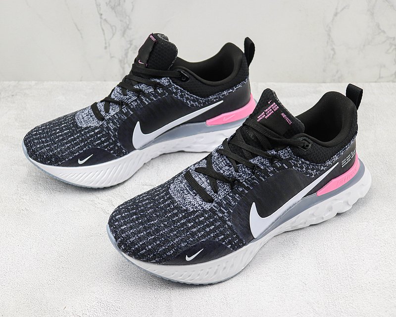 Nike React Infinity Run Flyknit 3 "Black Football Grey Pink" фото № 7