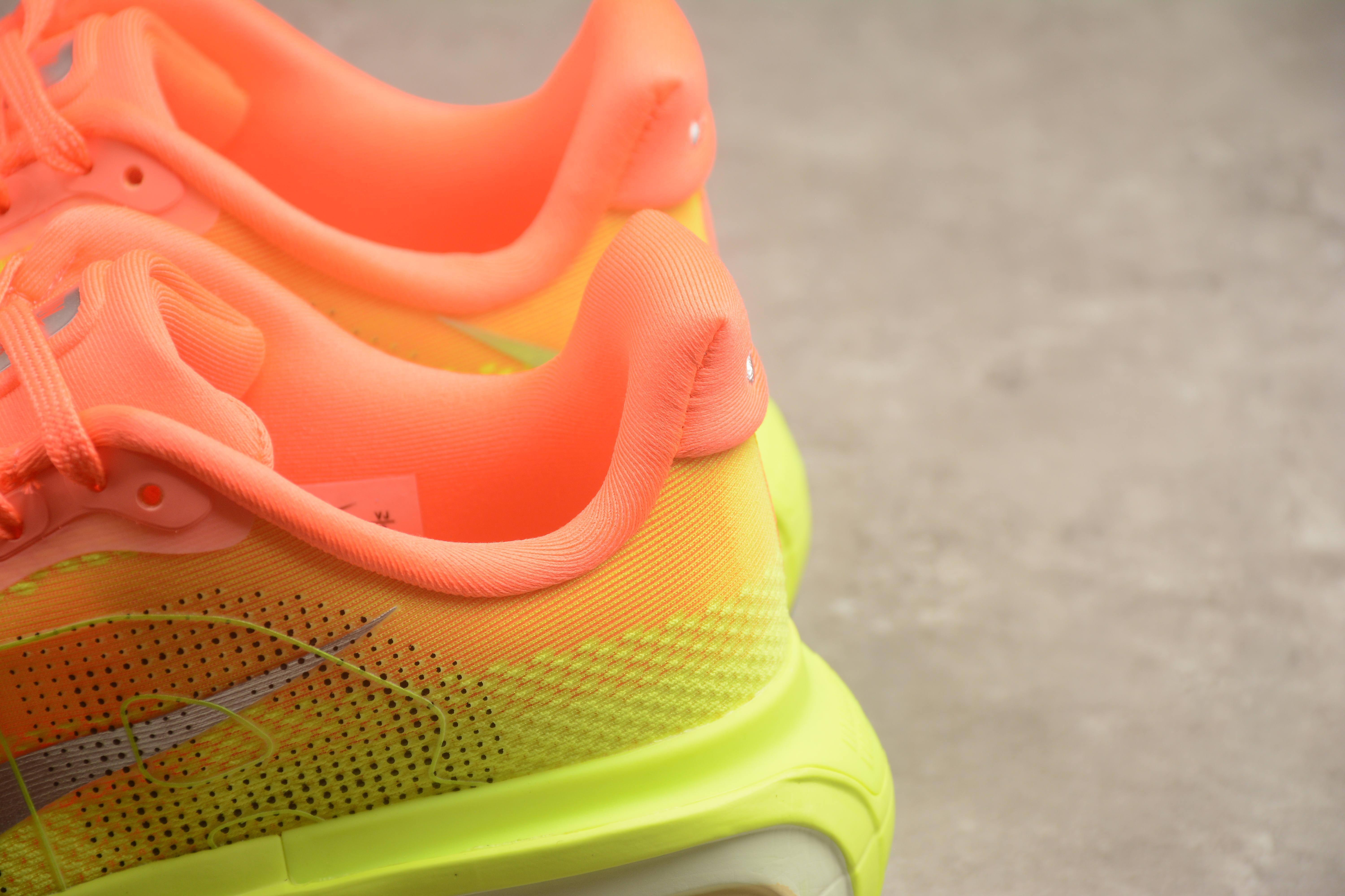Nike Vomero Premium "Volt Glow/Electric Green" фото № 6