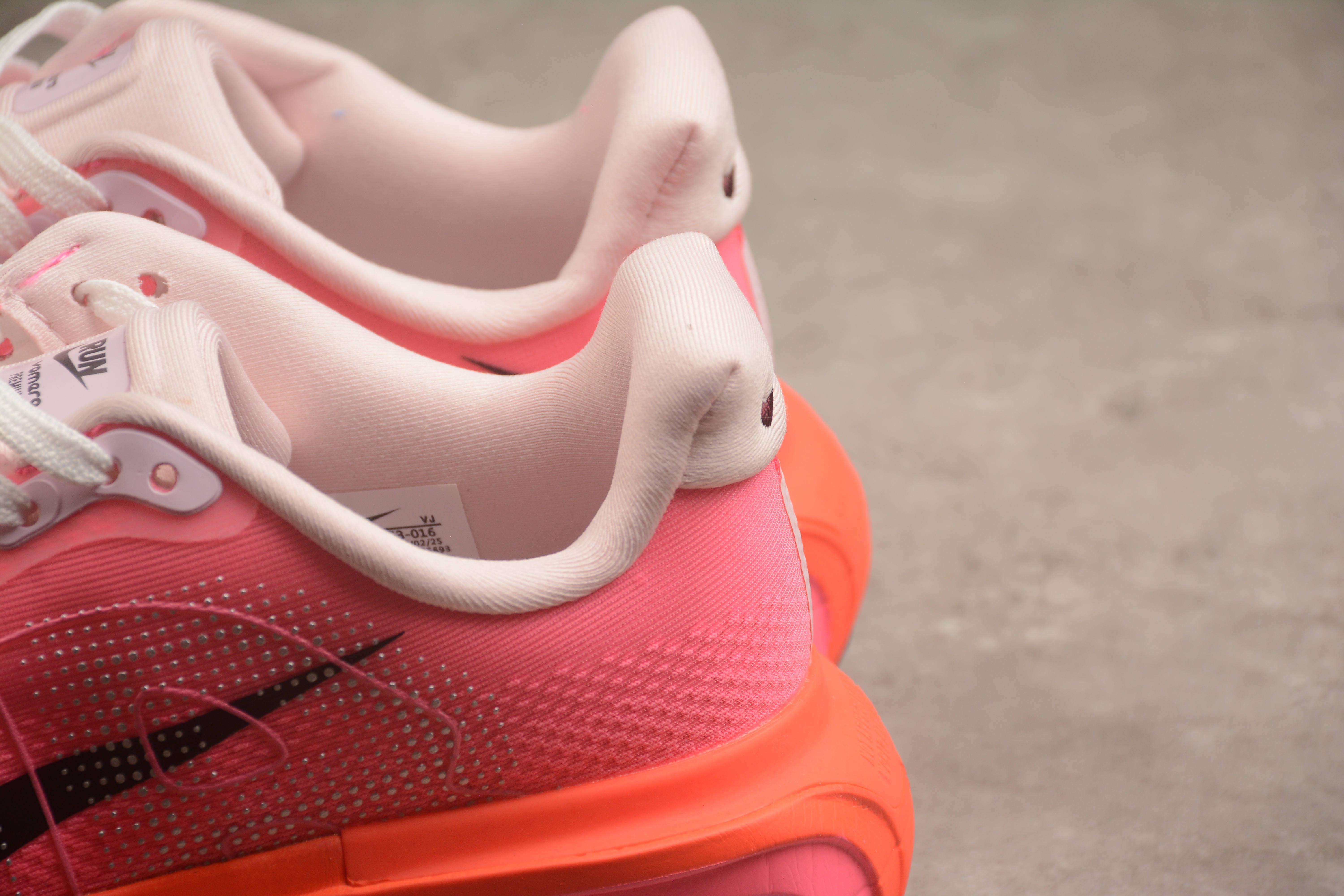 Nike Vomero Premium "Fierce Pink/Hyper Crimson" фото № 6