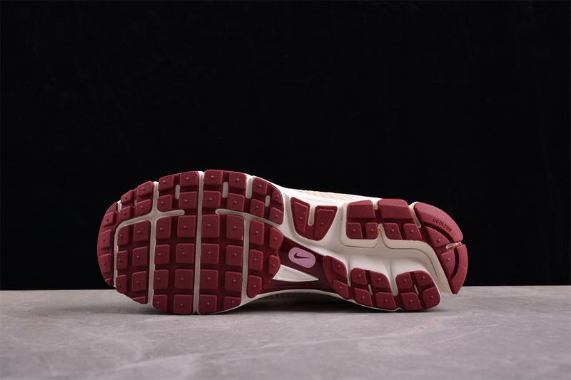 Nike Zoom Vomero 5 "White/Red" фото № 3