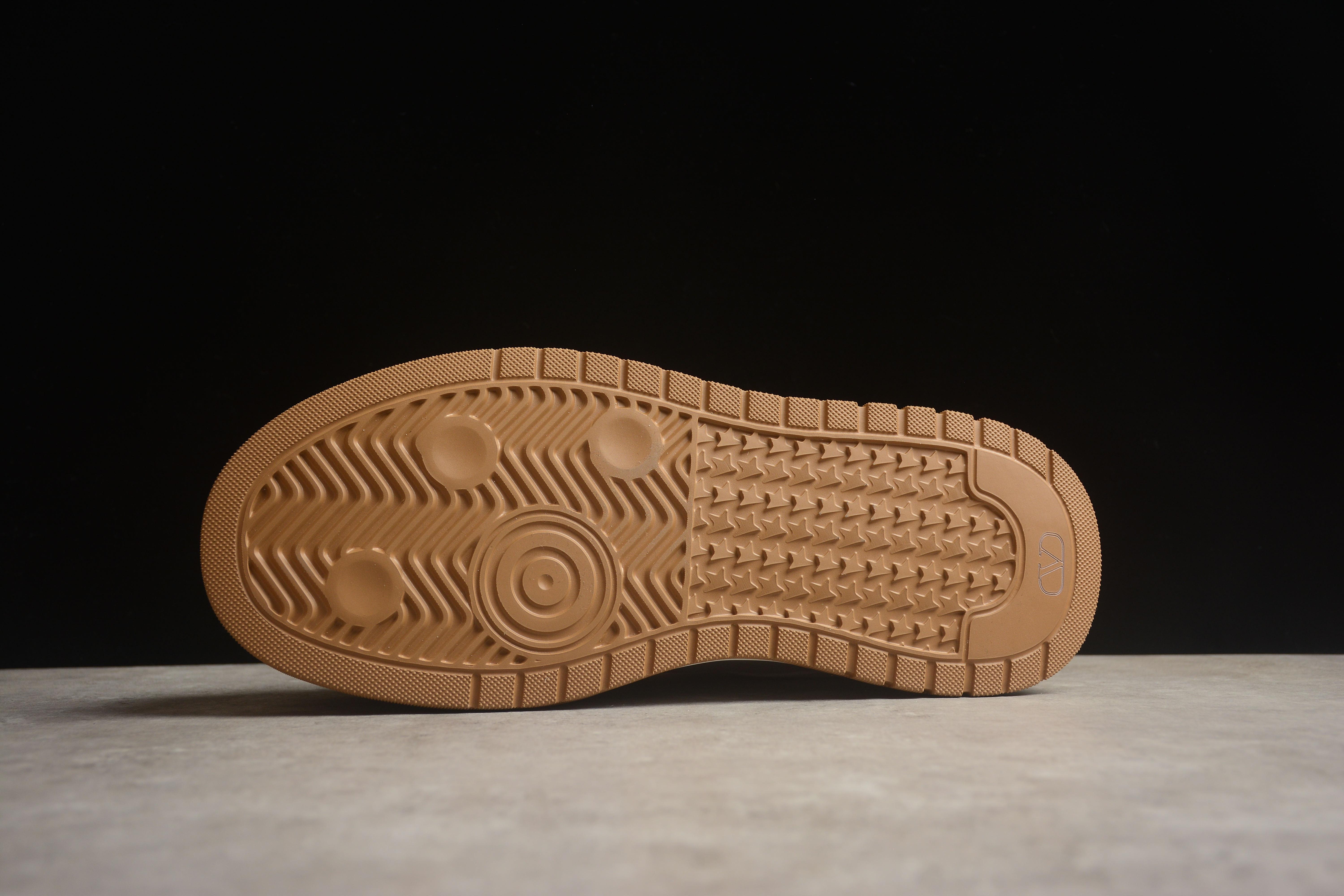 Valentino Rockstud Untitled "White/Beige" фото № 4