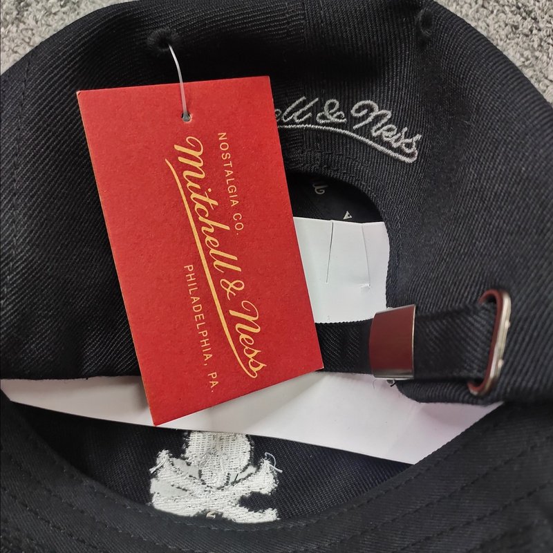 Кепка Mitchell And Ness Pirate Logo "Black" фото № 9