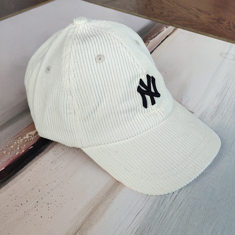 Кепка MLB With Brand Logo "White" фото № 7