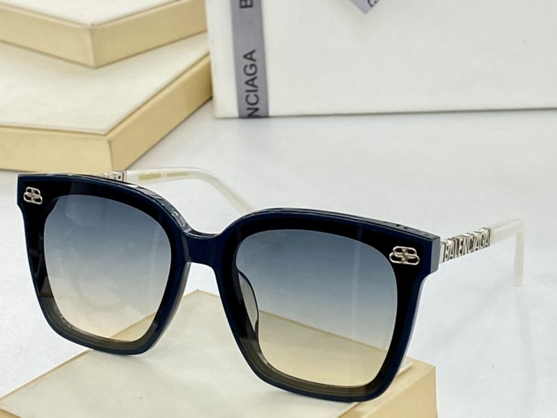 Солнцезащитные очки Balenciaga Frame With Symbols Logo "Black/Blue" фото № 2