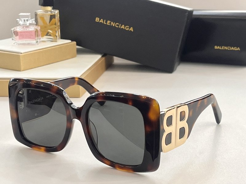 Солнцезащитные очки Balenciaga Wide Glasses Temples With Letters "Brown/Yellow" фото № 2