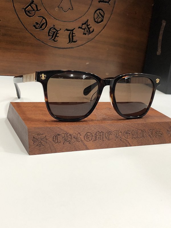 Солнцезащитные очки Chrome Hearts Temples With Figure Decoration "Brown/Yellow" фото № 2