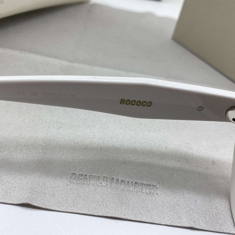 Солнцезащитные очки Gentle Monster Cat Eye Shaped Decorated By Logo "White" фото № 7