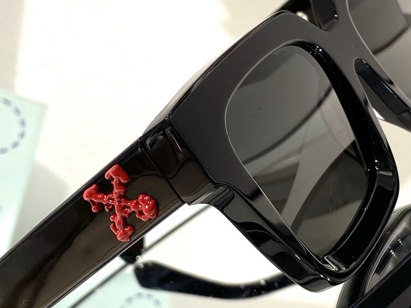 Солнцезащитные очки Chrome Hearts Wide Frame With Big Logo "Black/Red" фото № 4