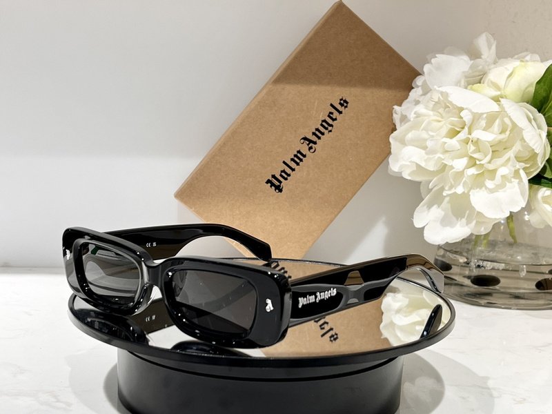 Солнцезащитные очки Palm Angels Wide Frame And Inscription "Black" фото № 5