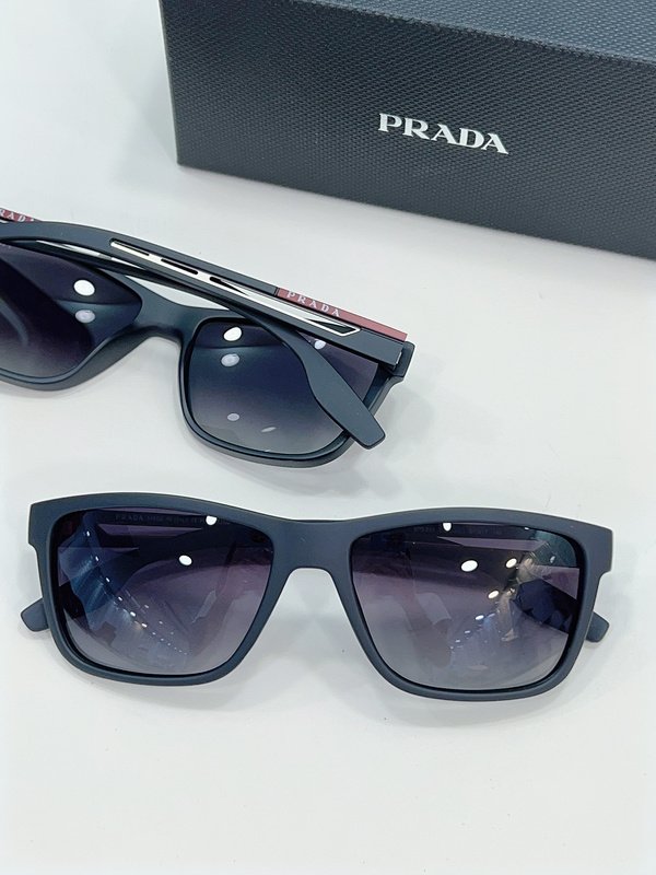 Солнцезащитные очки Prada Temples With White Stripe "Blue" фото № 2