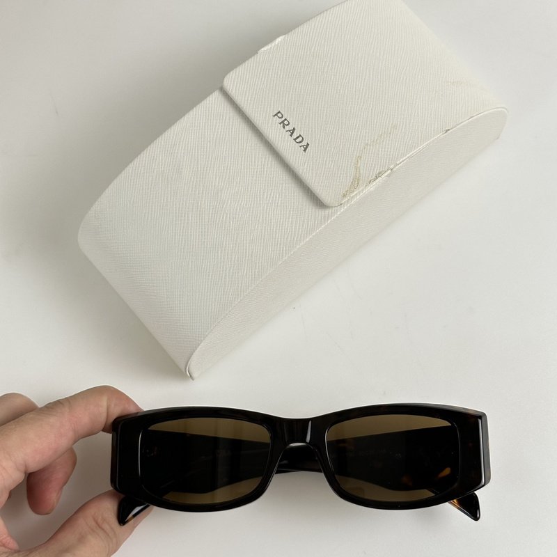 Солнцезащитные очки Prada Rectangle Shaped Narrow Frame "Brown/Yellow" фото № 2