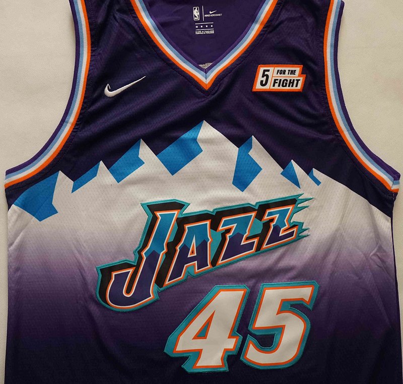 Баскетбольная Джерси Nike Utah Jazz 19-20 №45 Donovan Mitchell "Violet" фото № 6