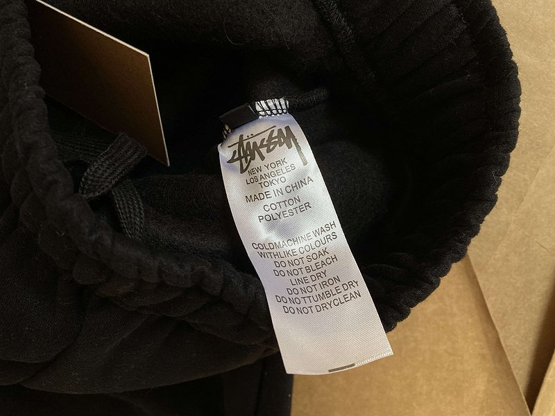 Спортивные штаны Stussy Vertical Wide Inscription "Black" фото № 3