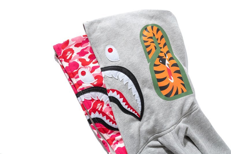 Худи A Bathing Ape Red Hood Shark Zip "Gray" фото № 4