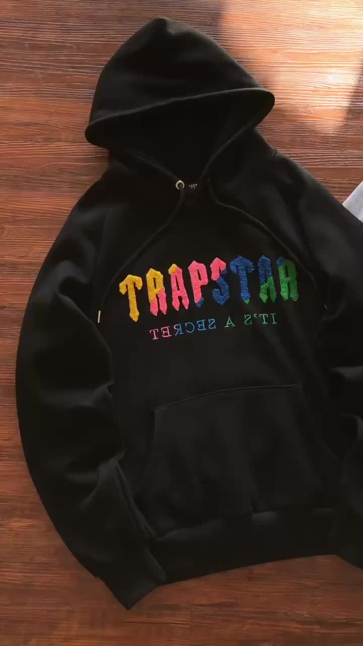 Худи Trapstar Wide Front Pocket And Three Color Embroidered Logo "Black" фото № 3