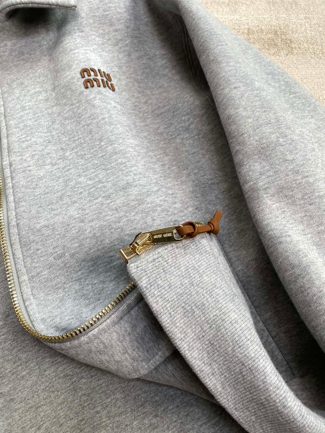 Куртка-бомбер Miu Miu Frontside Mini Brown Logo Miu Miu "Gray" фото № 7