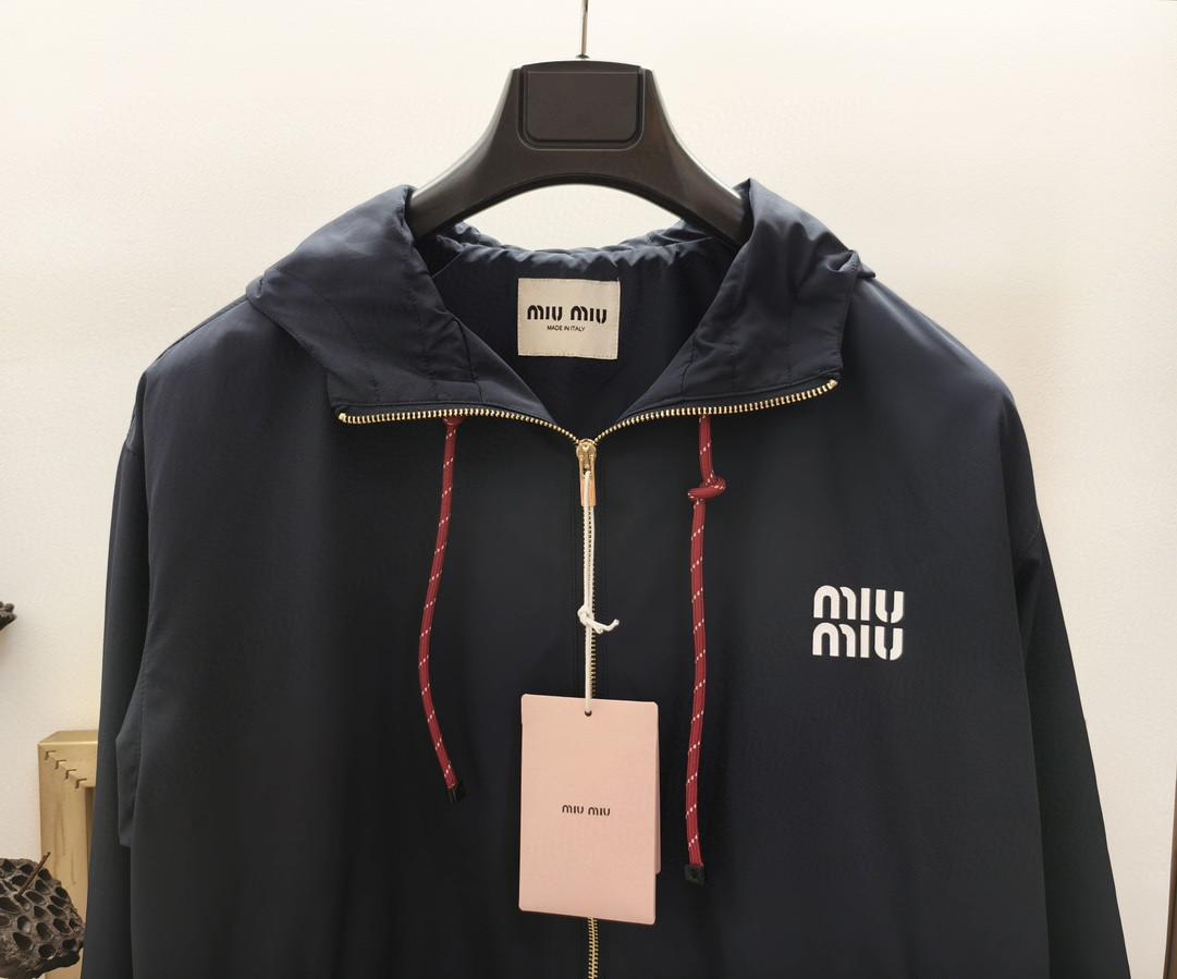 Куртка Miu Miu White Frontside Logotype Miu Miu "Black" фото № 6