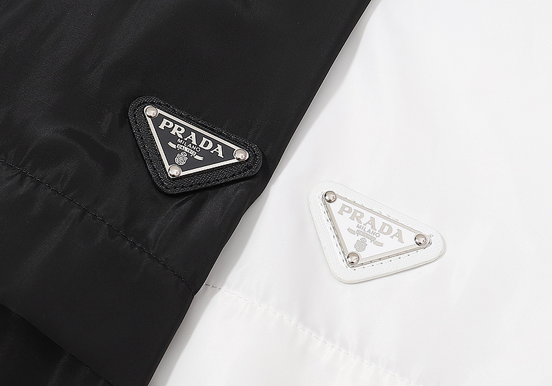 Ветровка Prada Solid Color On The Lock "Black" фото № 3