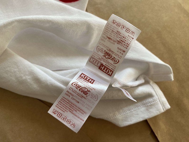 Лонгслив Kith Big Inscription Coca Cola And Front Pocket "White" фото № 9