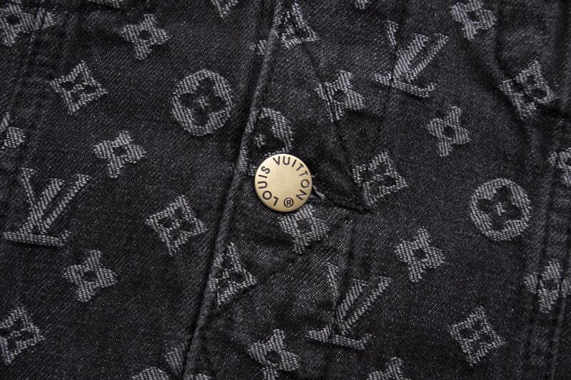 Джинсовая Рубашка Louis Vuitton X Supreme With Text Logo And Brand Emblems "Black" фото № 5