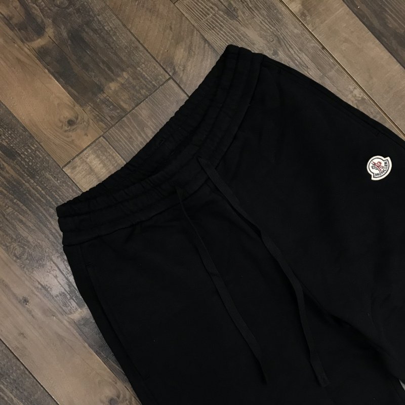 Шорты Moncler With White Emblem "Black" фото № 5