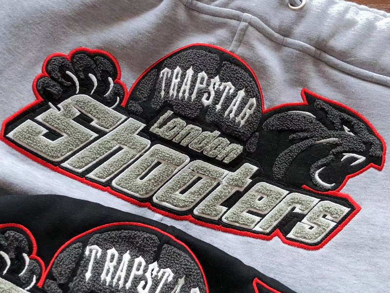 Штаны Trapstar Logo And Panther Outlined By Colorful Line "Gray" фото № 3