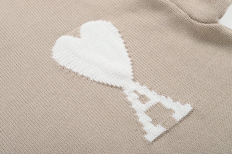 Свитер Amiri Large Logo - Heart And Letter "Beige" фото № 5