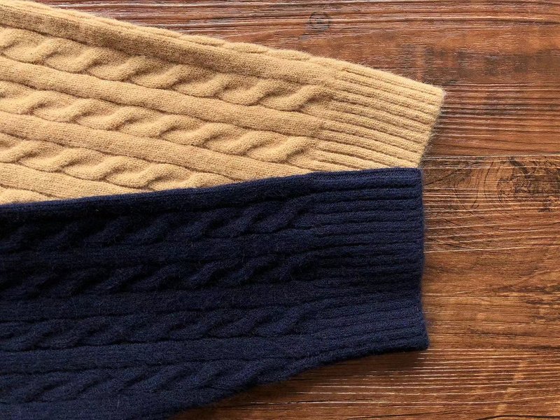 Свитер Lacoste Braiding And Small Logo "Beige" фото № 3