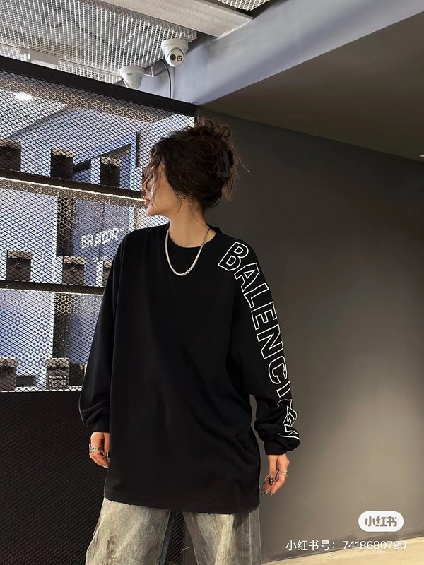 Свитшот Balenciaga Text On Left Sleeve "Black" фото № 6