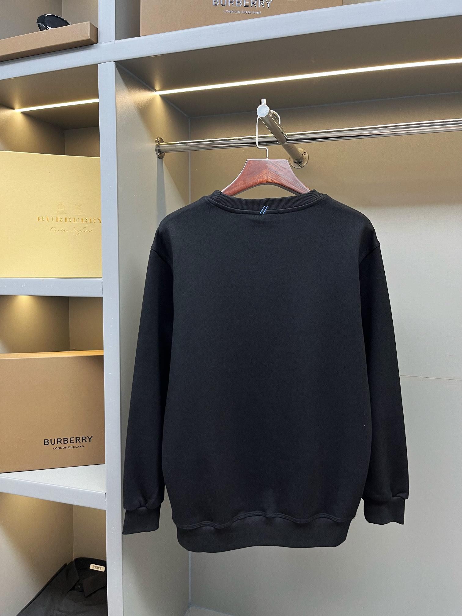 Свтишот Burberry Frontside Print On Stripe Warrior On The Horse "Black" фото № 5