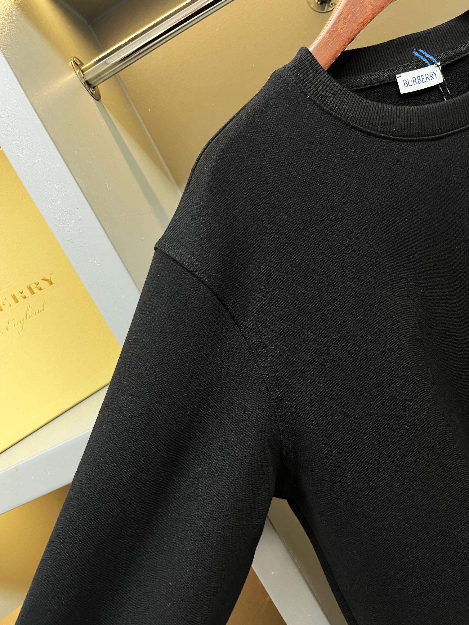 Свтишот Burberry Frontside Print On Stripe Warrior On The Horse "Black" фото № 4