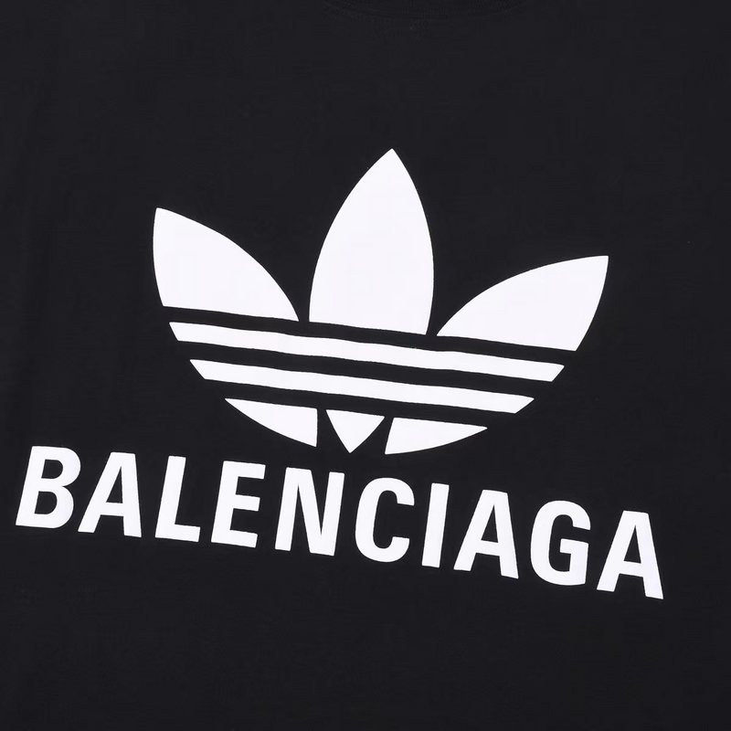 Футболка Balenciaga X Adidas With Logo And Greeting "Black" фото № 6