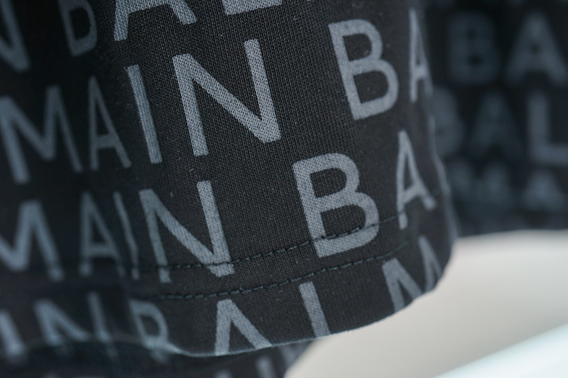 Футболка Balmain Print From The Brand Name "Black/Gray" фото № 6