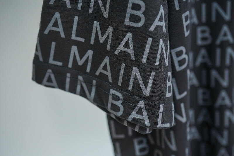 Футболка Balmain Print From The Brand Name "Black/Gray" фото № 5