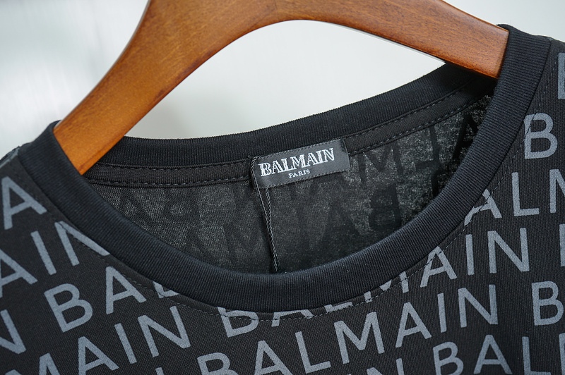 Футболка Balmain Print From The Brand Name "Black/Gray" фото № 3