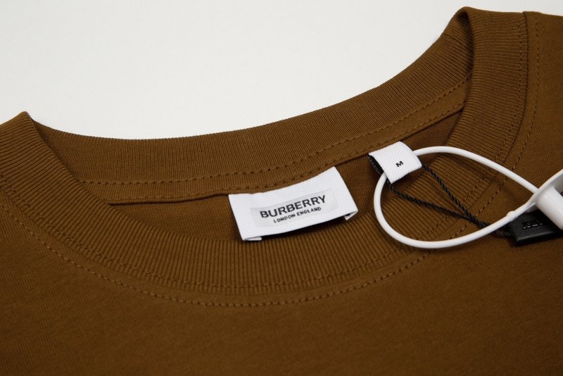 Футболка Burberry With Wreath Logo "Brown" фото № 4