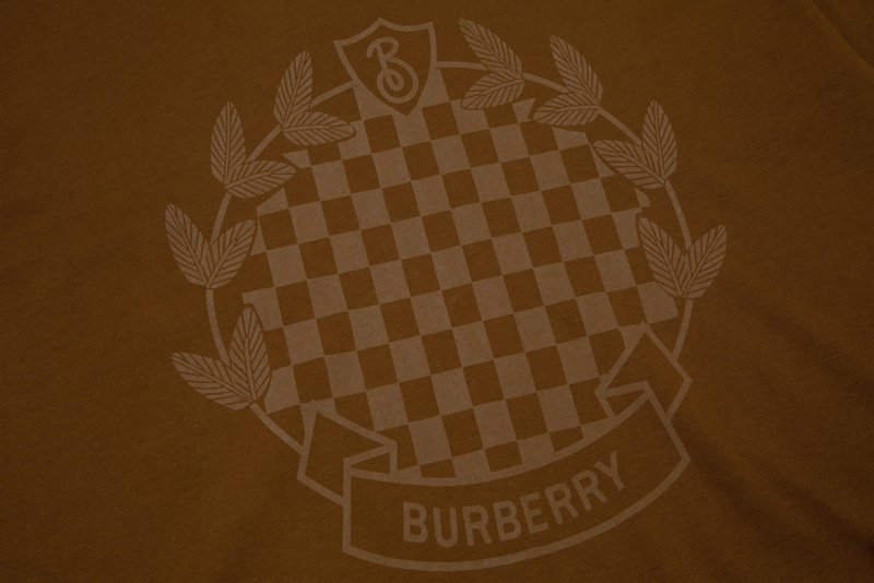 Футболка Burberry With Wreath Logo "Brown" фото № 5