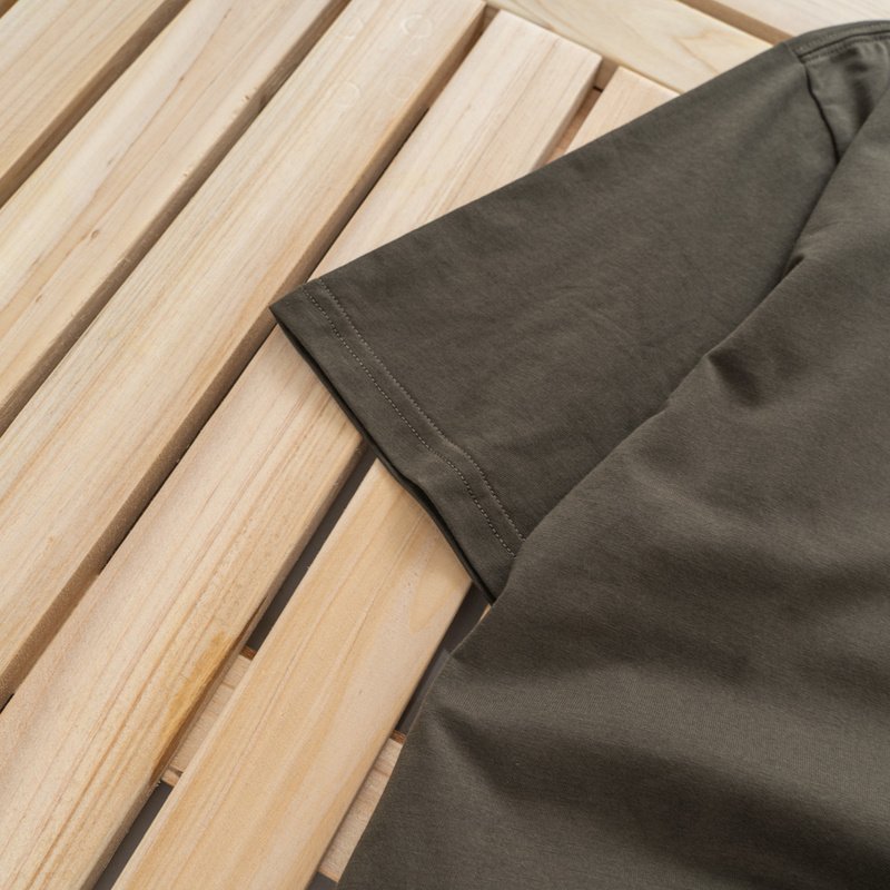 Футболка Carhartt With A Small Logo On The Pocket "Brown" фото № 4