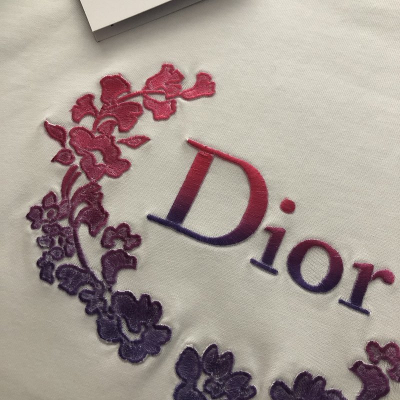 Футболка Dior With A Beautiful Print And Logo "White" фото № 4