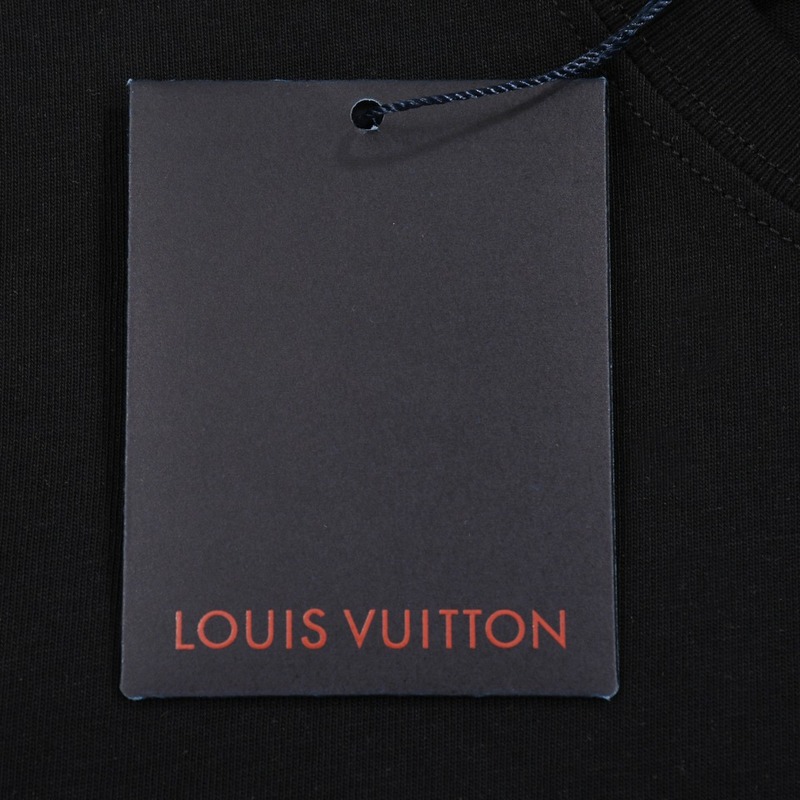 Футболка Louis Vuitton With Branded Emblem "Black" фото № 6