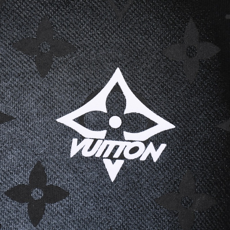 Футболка Louis Vuitton With A Gray Spot "Black" фото № 6