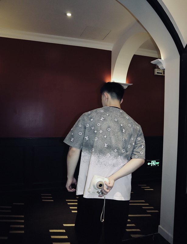 Футболка Louis Vuitton Gradient "Gray/White" фото № 7