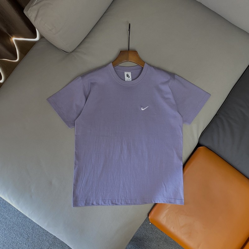 Футболка Nike Logo In The Form Of Tick "Lilac" фото № 2