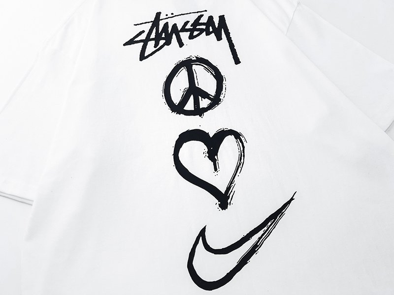 Футболка Stussy With A Logo And Three Symbols "White" фото № 4