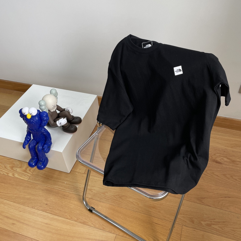 Футболка The North Face Childlike Directness "Black" фото № 6