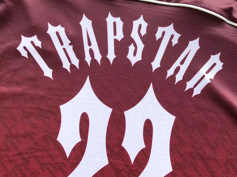 Футболка Trapstar Background From Repeating Small Logos "Red" фото № 5