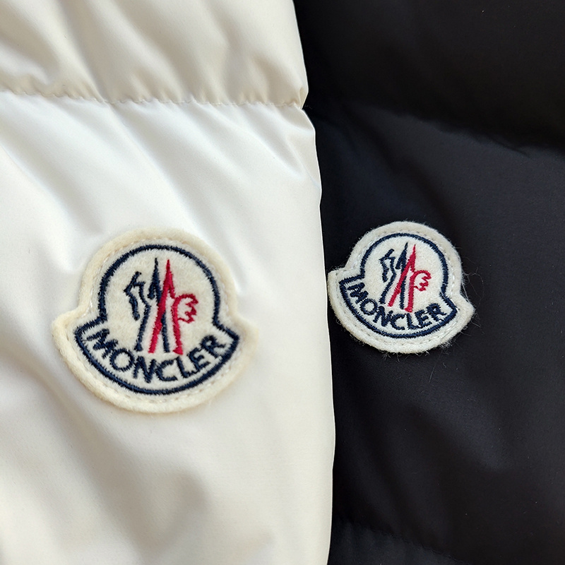 Жилетка Moncler Inscription On The Hood "White" фото № 6
