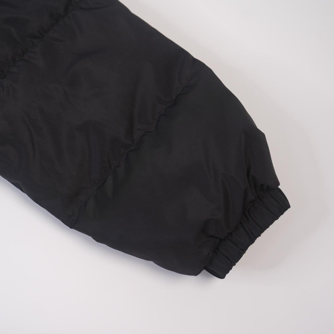 Пуховик Miu Miu Leather Accent "Black" фото № 4