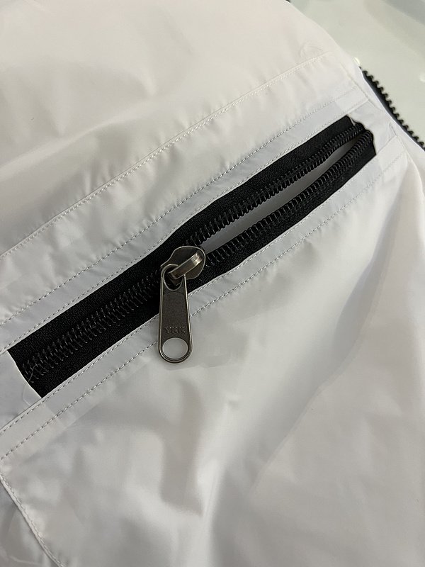 Пуховик The North Face 700 Zebra 2 Colors Essentials фото № 3